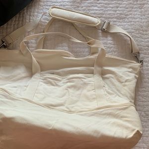 White weekender bag
